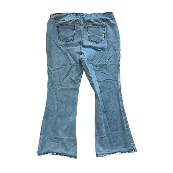 Womens Denim High Rise 20W Bell bottom Jeans - Picture 2 of 8
